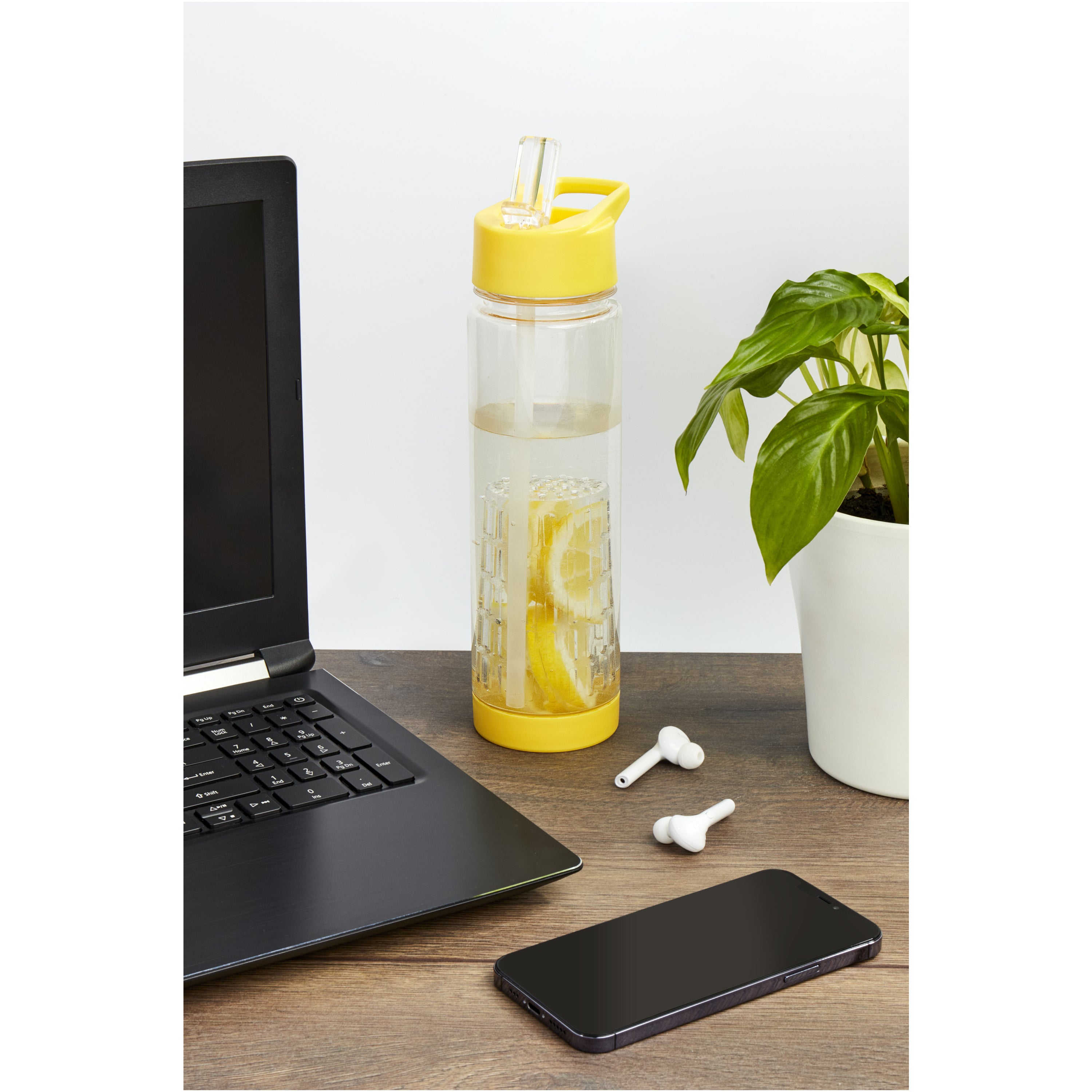 Frutti 740ml Tritan Infuser Sports Bottle