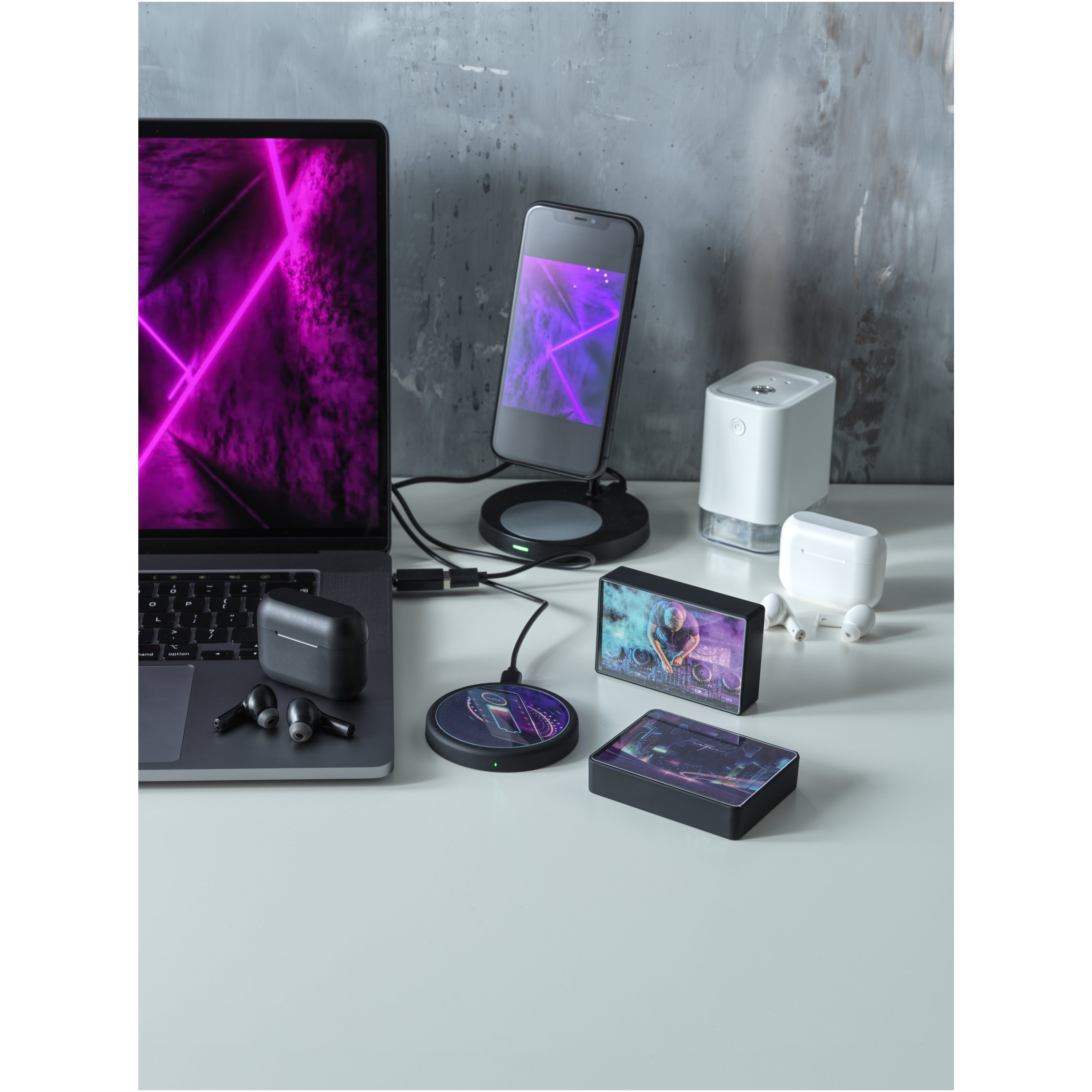 Braavos Wireless Auto Pairing Earbuds