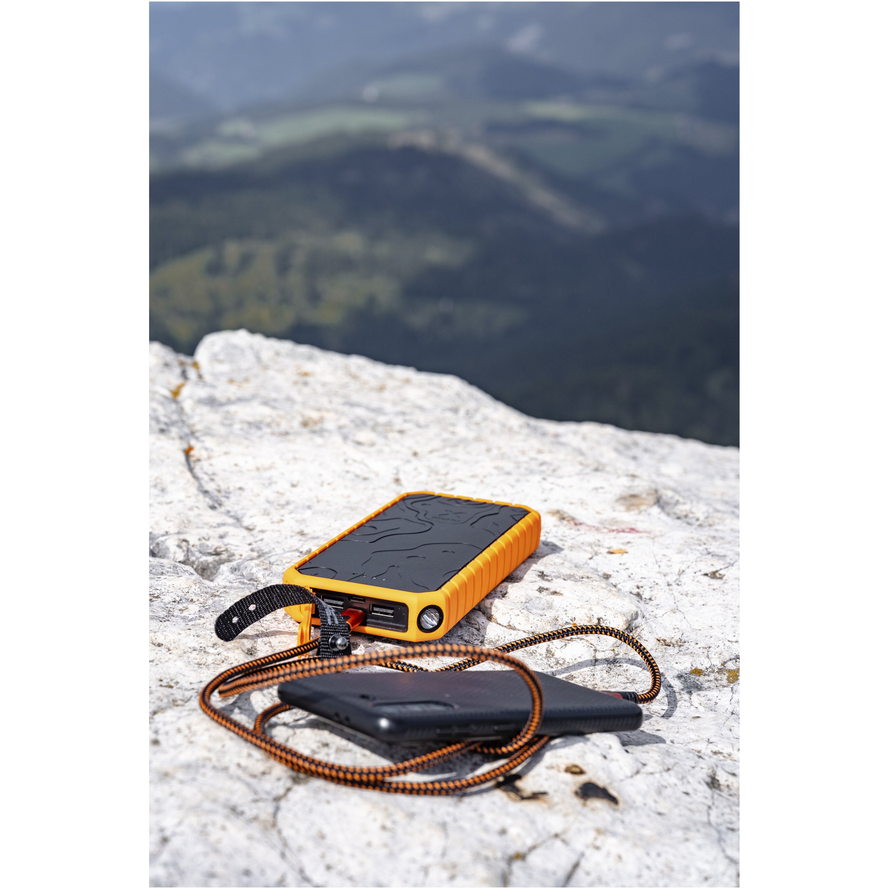 Xtorm Waterproof Powerbank Torch