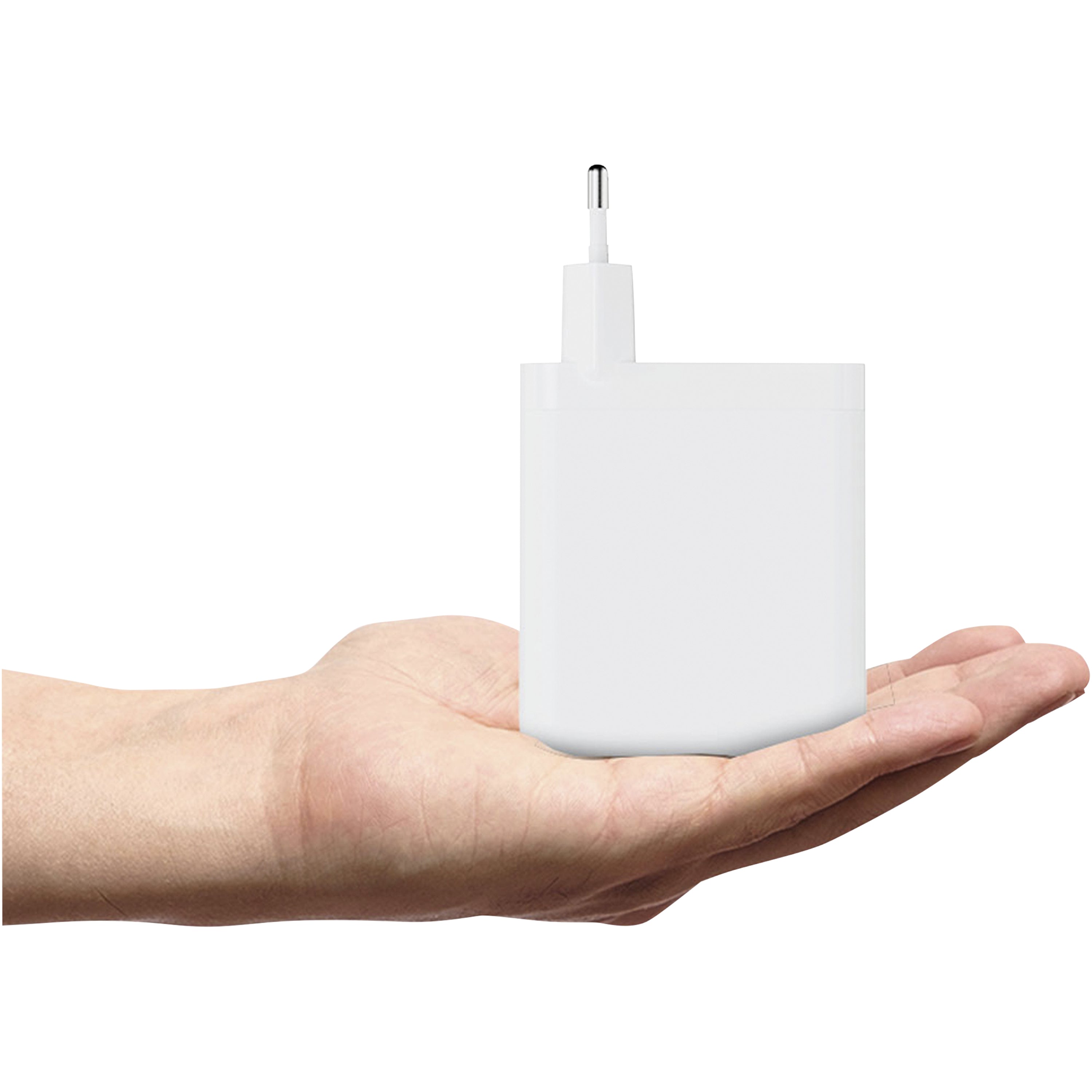 Xtorm Ultra 4 USB Port 140W Wall Adapter
