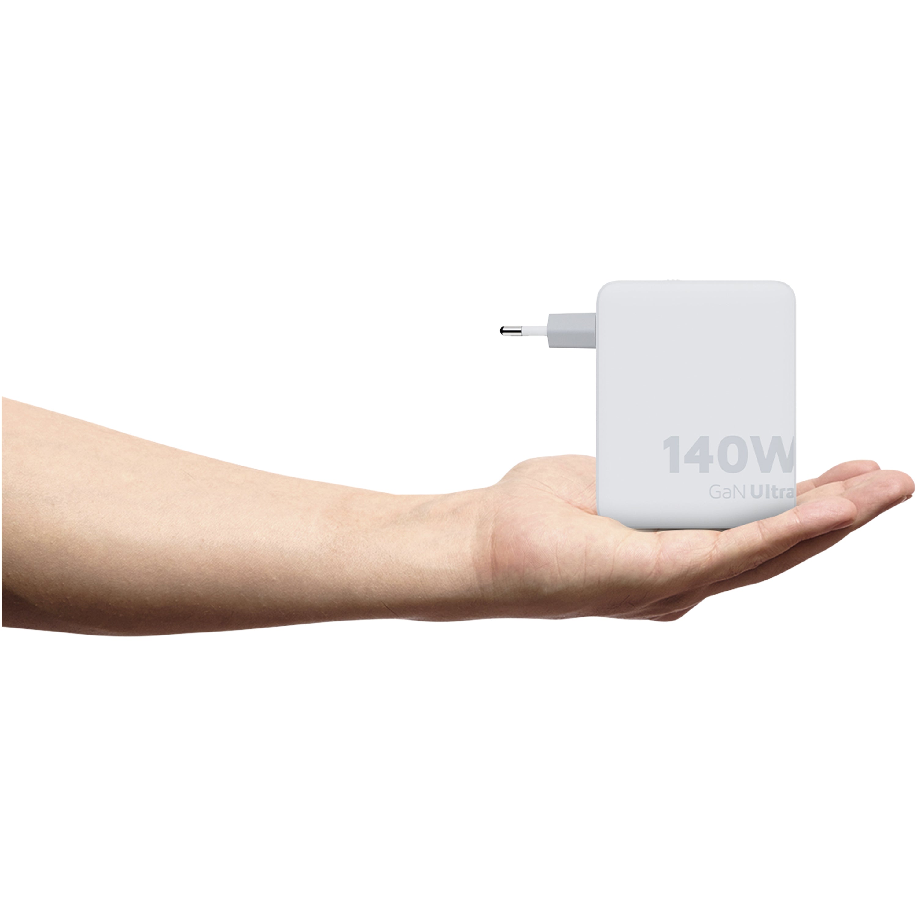 Xtorm 140W Travel Charger with 240W USB-C Power Cable