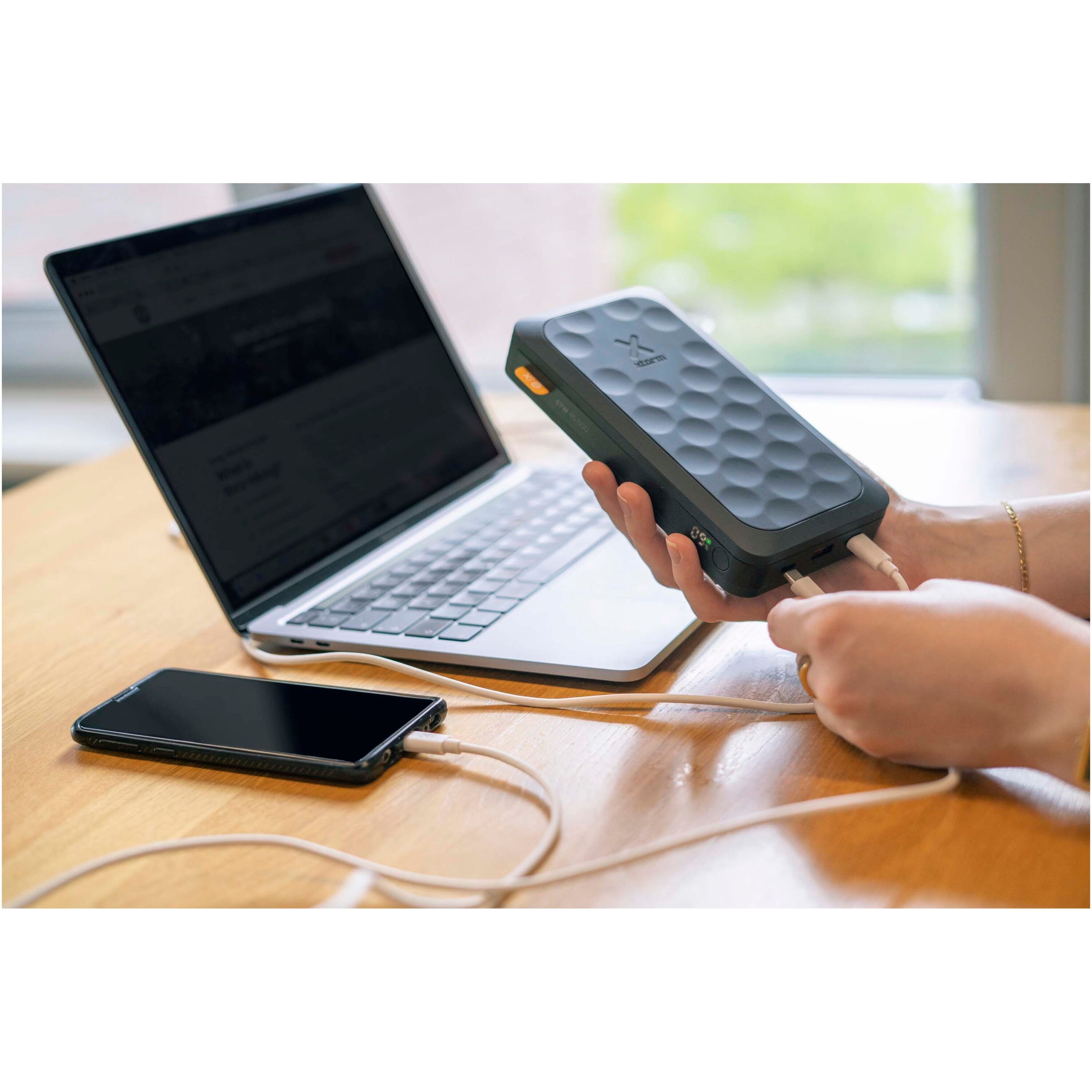Xtorm High Capacity 45,00mAh Powerbank