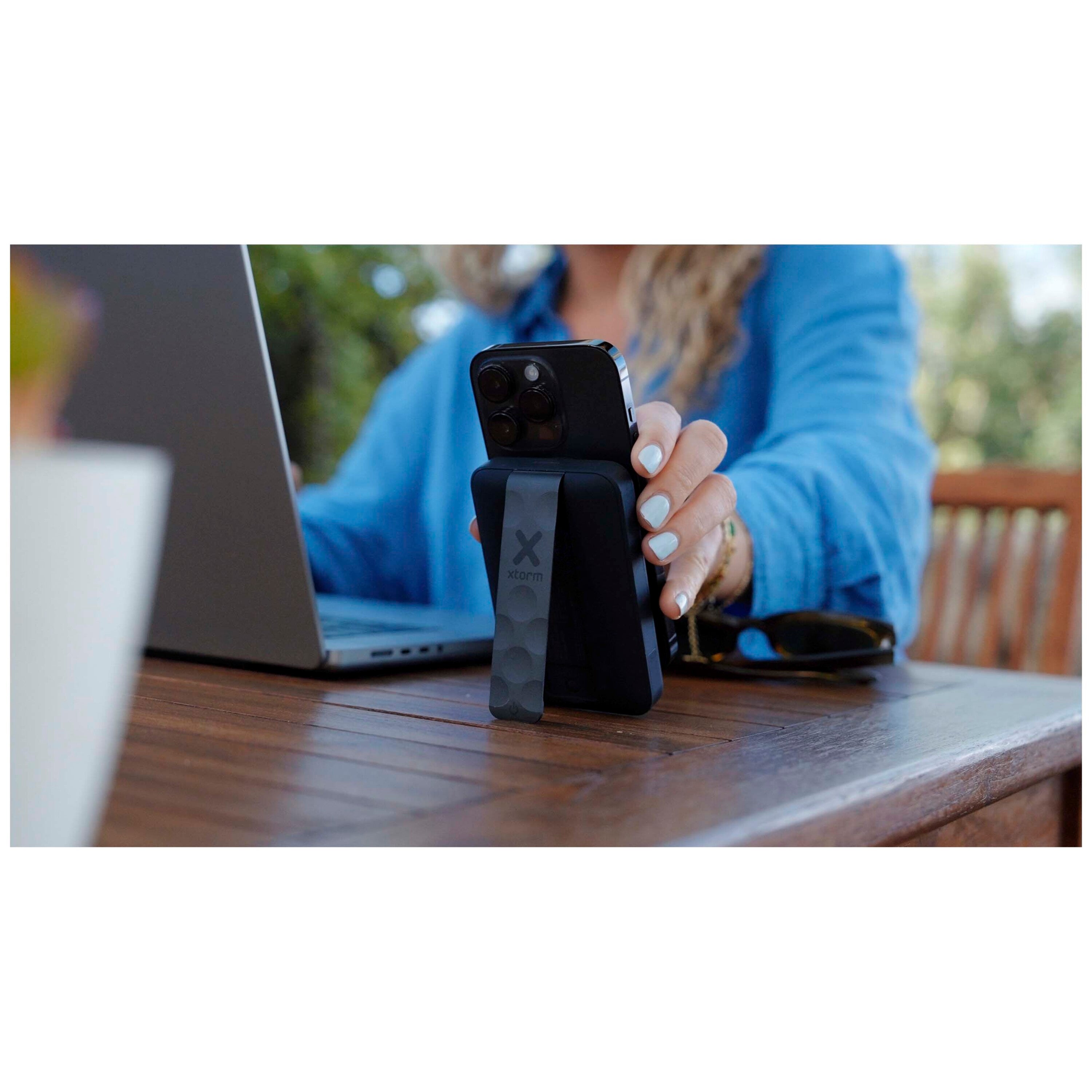 Xtorm 10,000mAh Magnetic Wireless Powerbank