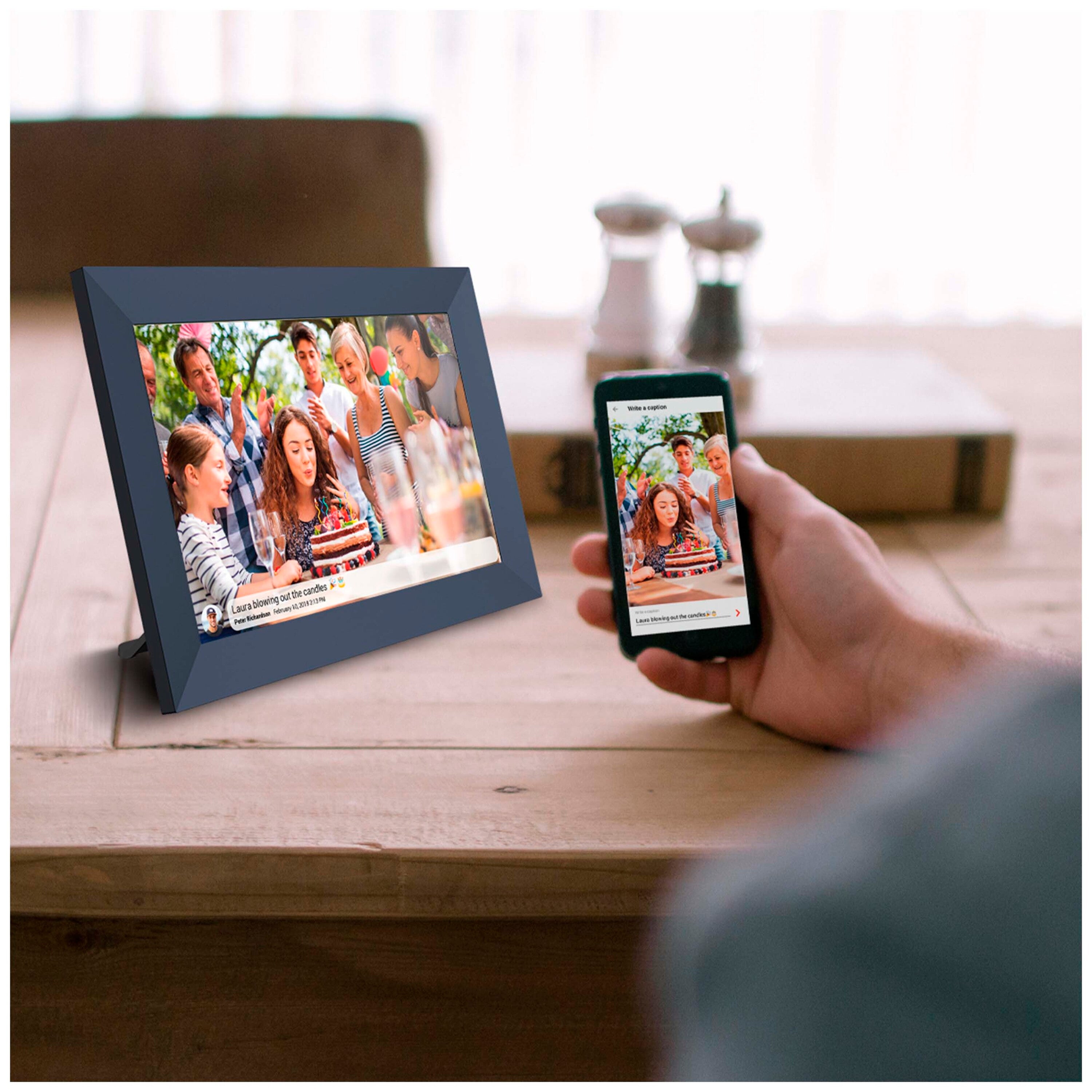 Prado WiFi Digital Photo Frame