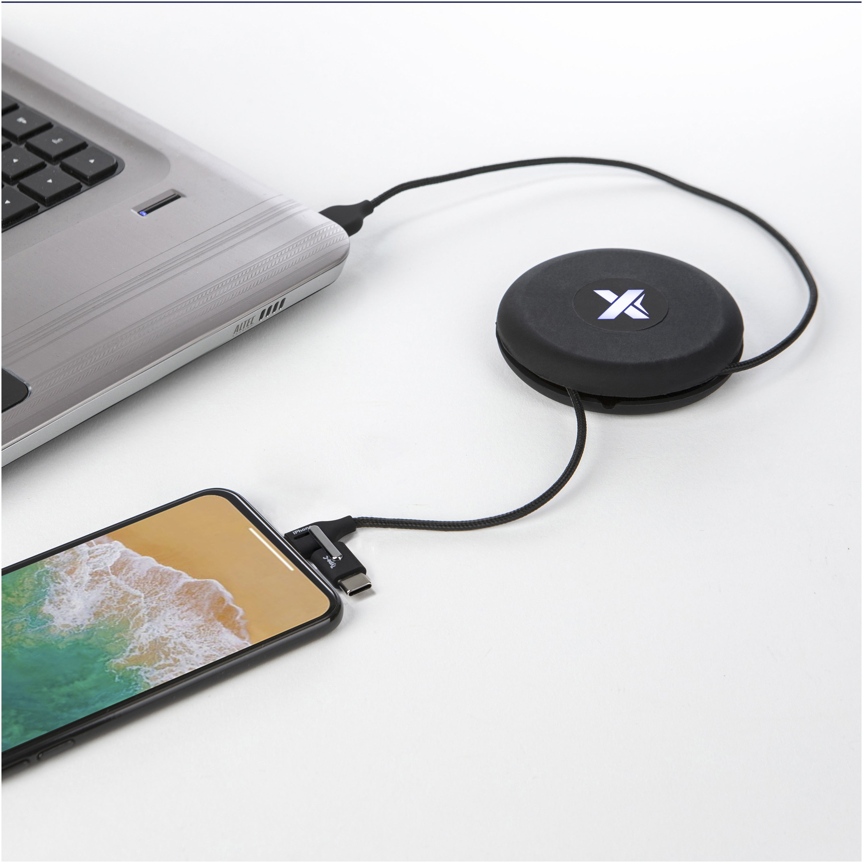 SCX Design 3-in-1 Travel Light-Up Cable