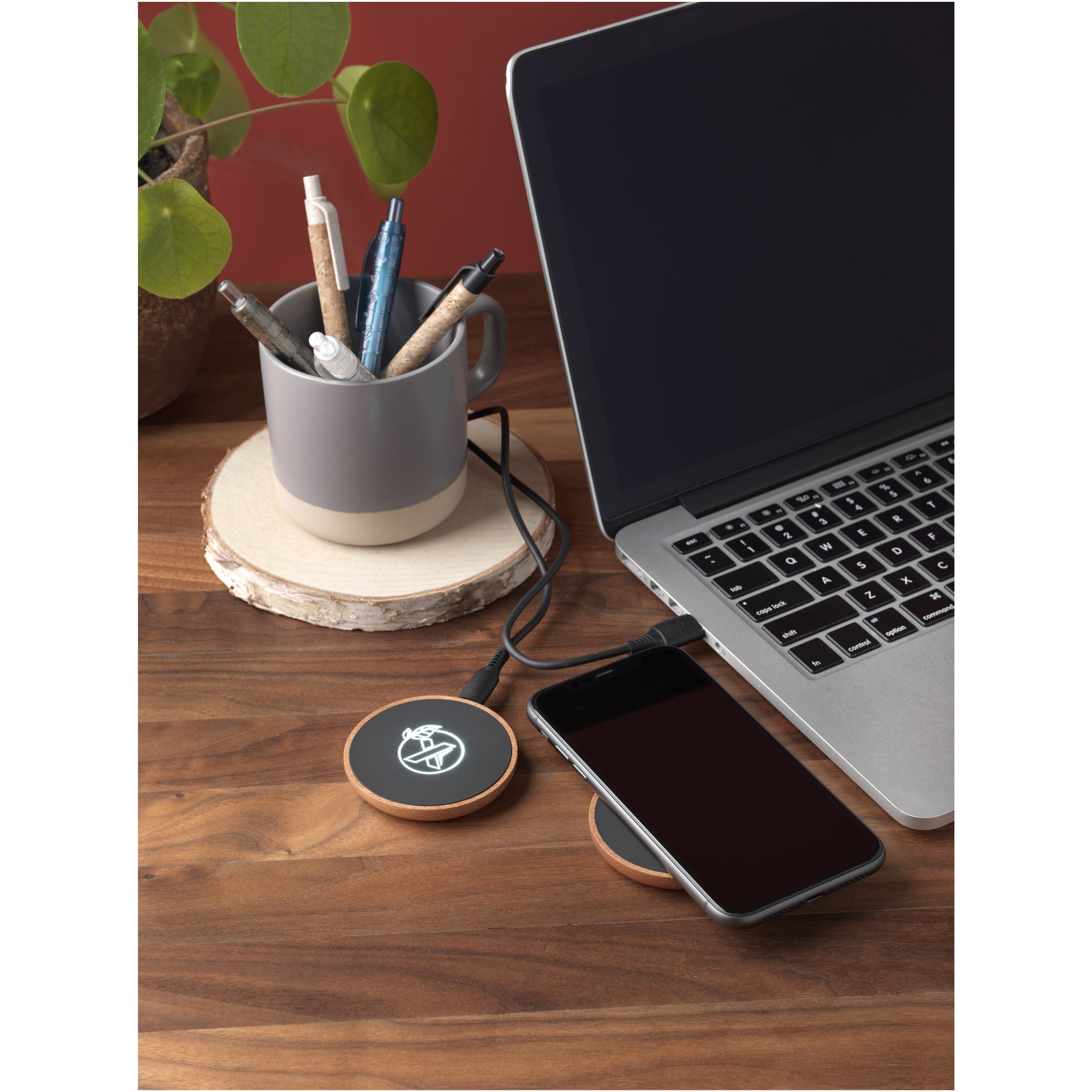 SCX Wooden Wireless Charging Station