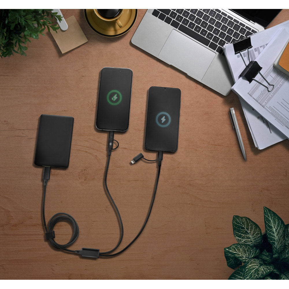Bertozzi. Super-Fast 6-In-1 Usb Cable Made From Recycled Aluminum (20%) And Recycled Pet (4%)