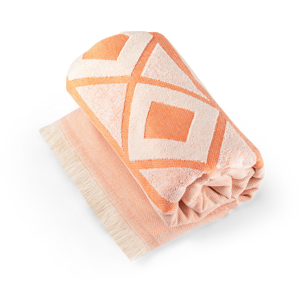 Malek. Multifunctional Bath Towel (350G/M²) Made Of Light And Resistant Cotton (85%) And Recycled Cotton (15%)