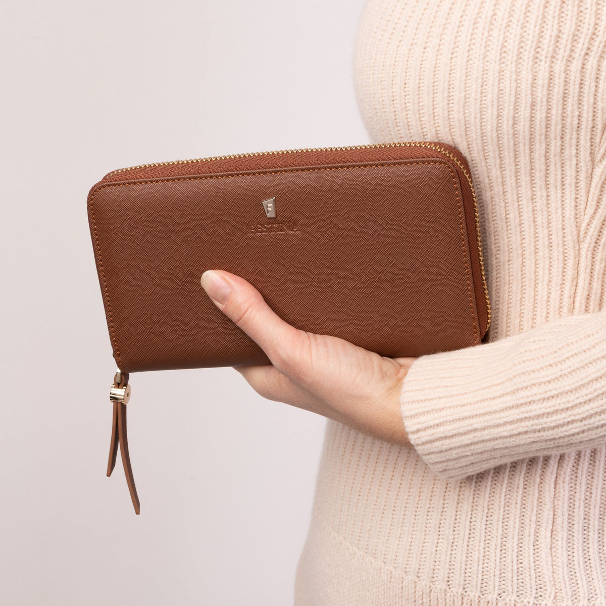 Travel Wallet Mademoiselle Black