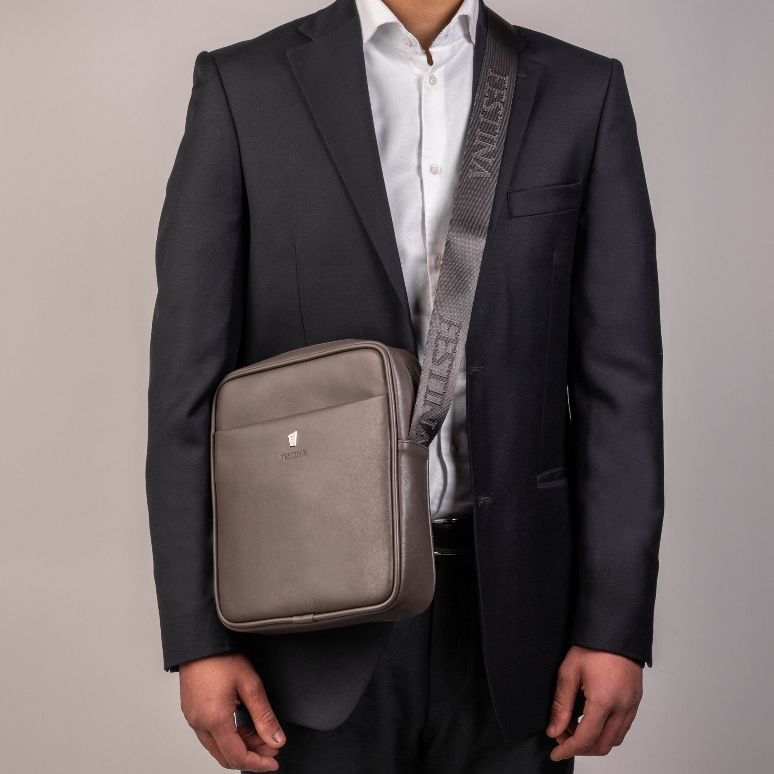 Reporter Bag Classicals Black