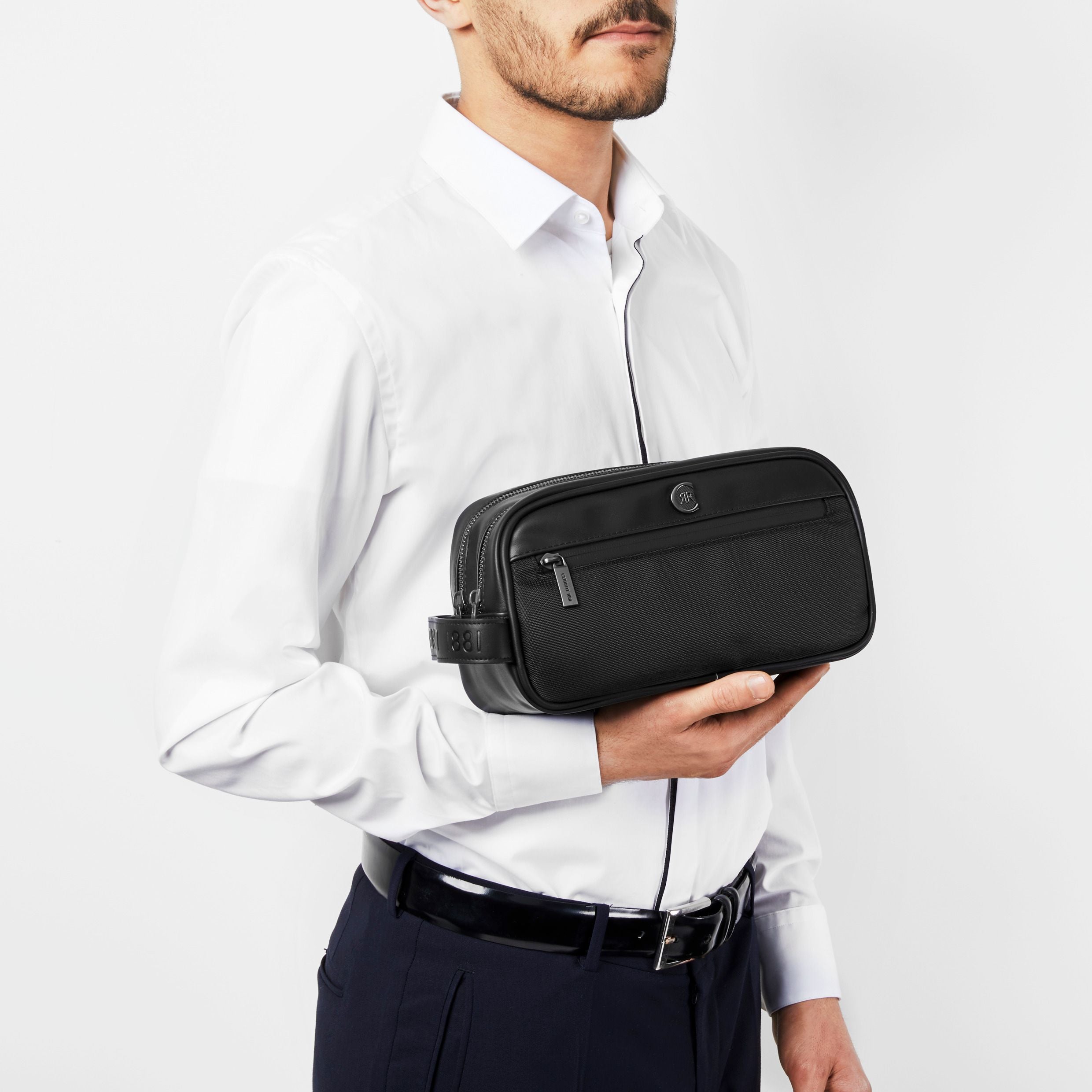 Cosmetic-Case Bond Black