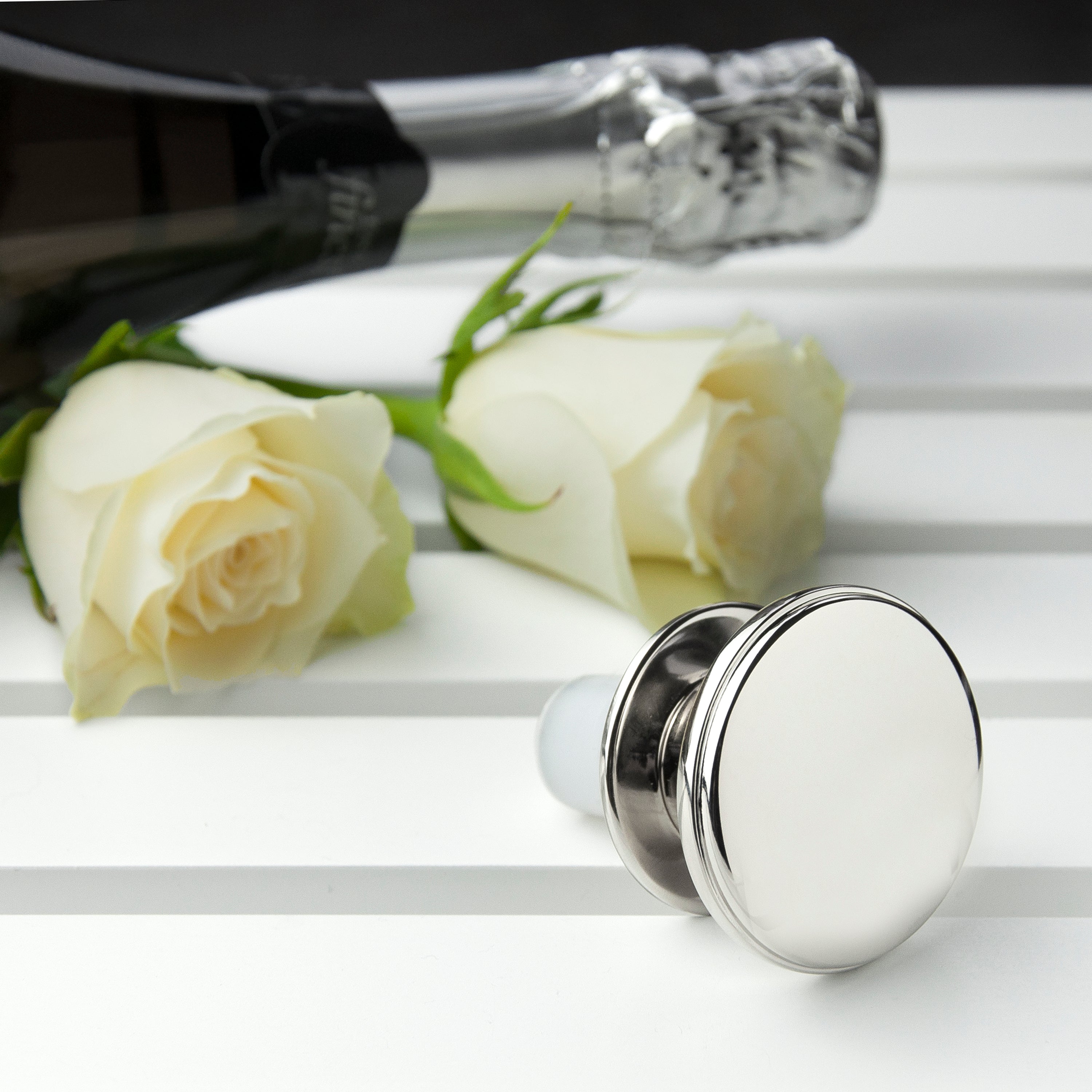 Luxury Plated Bottle Stopper with Rubber Seal