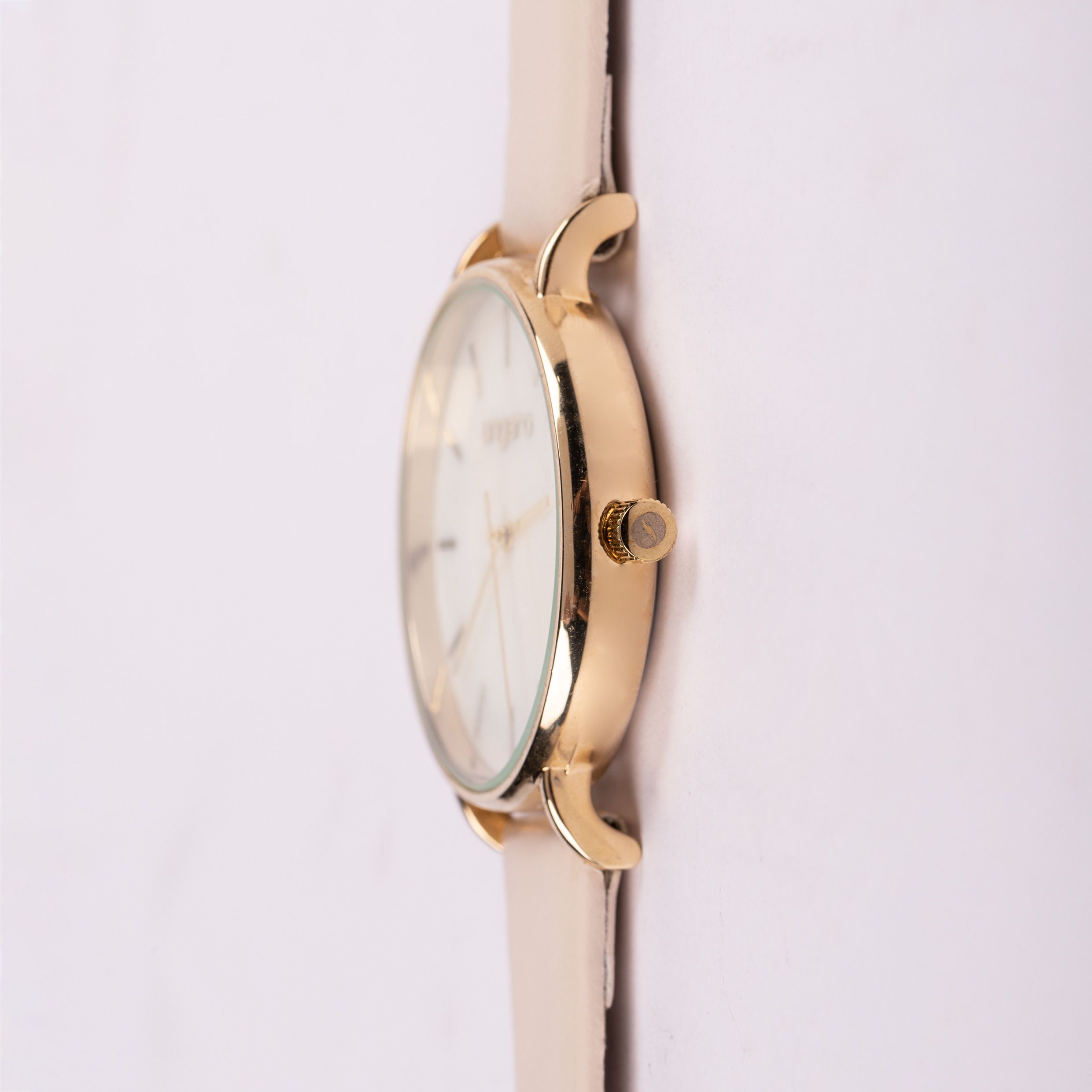 Watch Paola Black