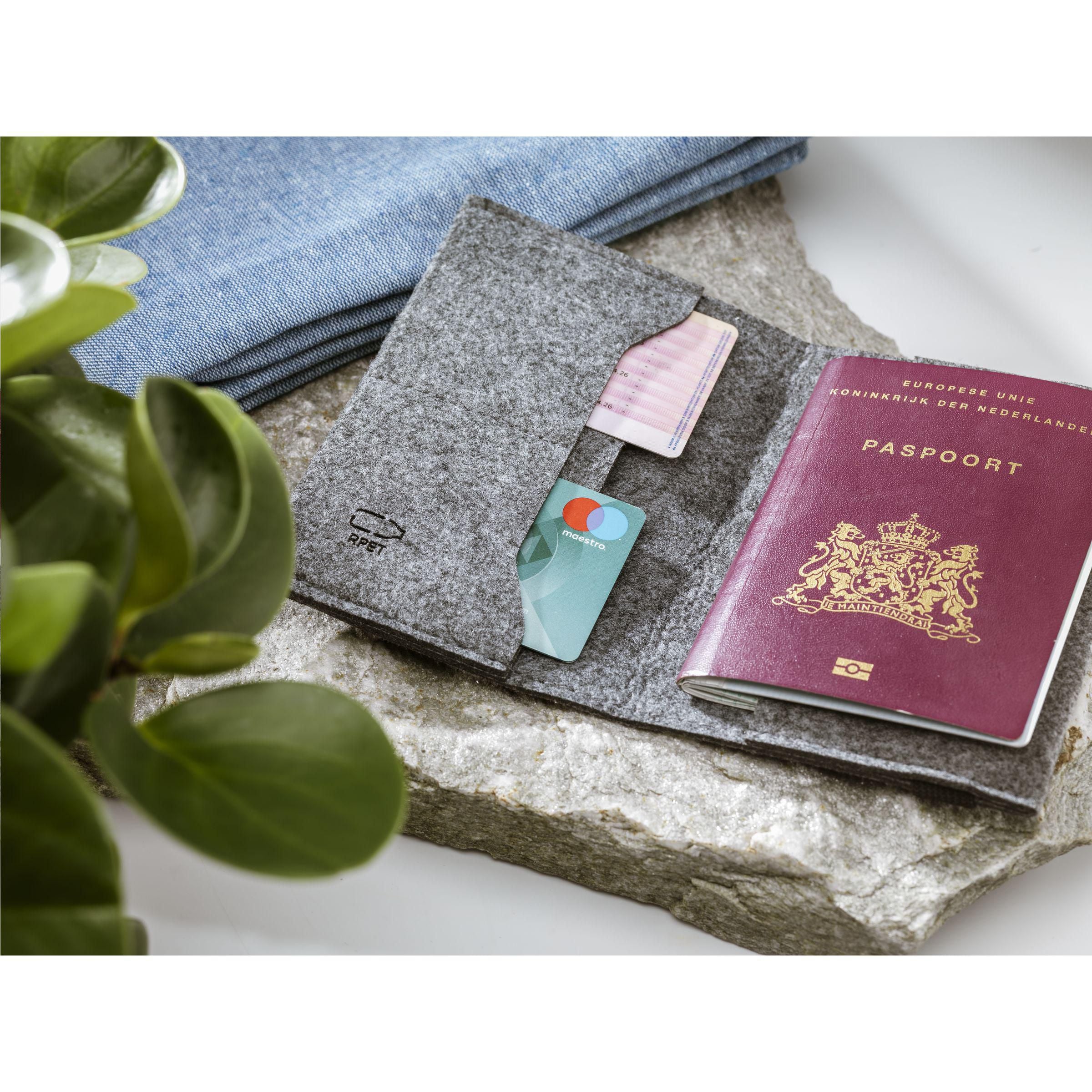 Identify Grs Rpet Felt Passport Holder