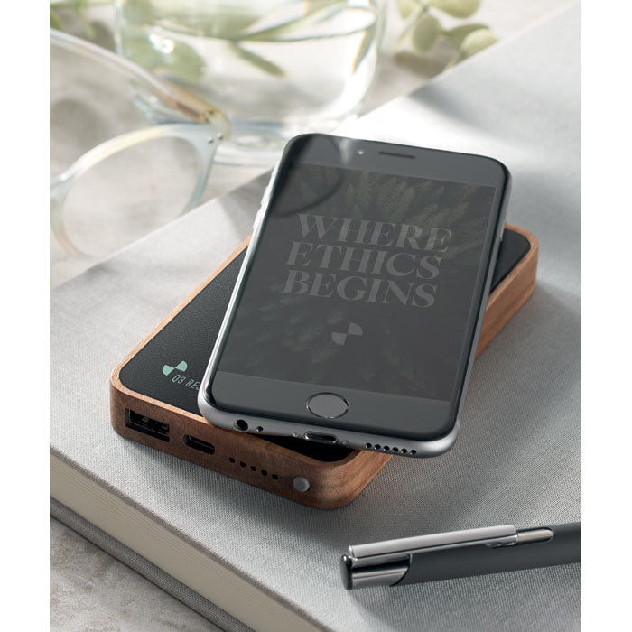 Wireless Charging Powerbank in Acacia Wood