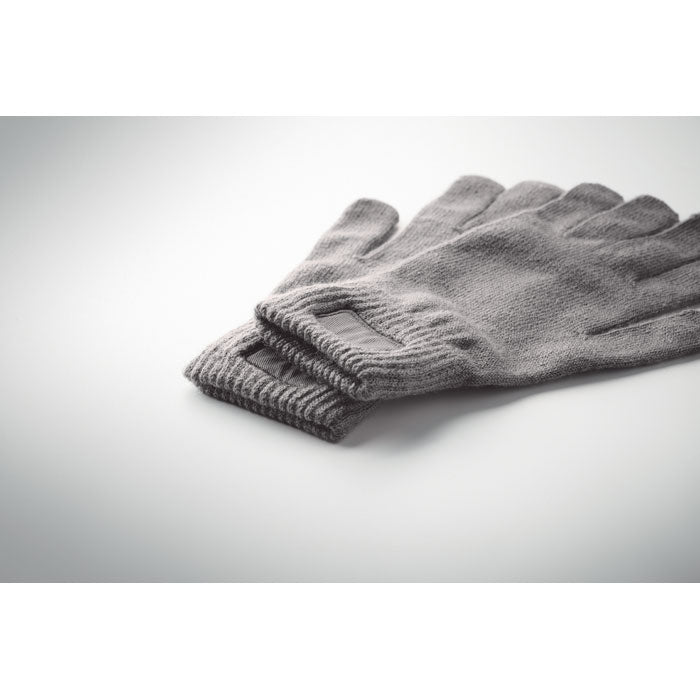Knitted Gloves