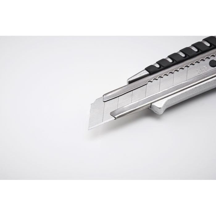 Retractable Knife