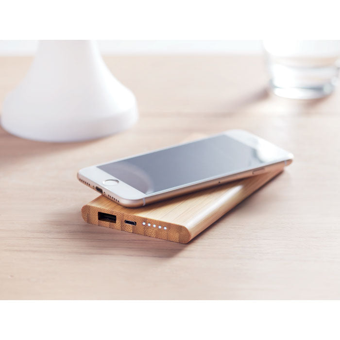 Wireless Charging Powerbank in Bamboo