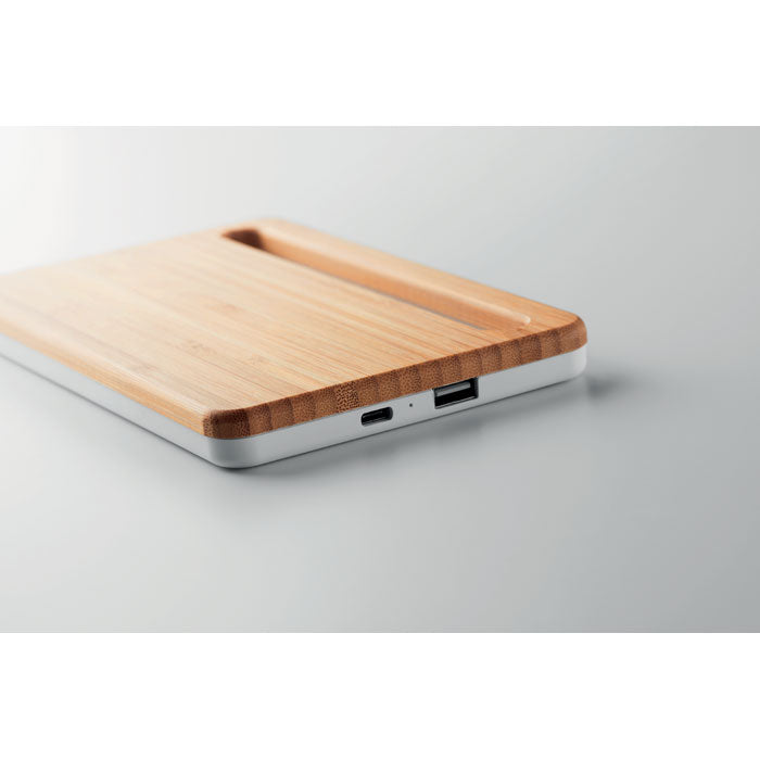 Wireless Charging Pad with 2 Port Hubs