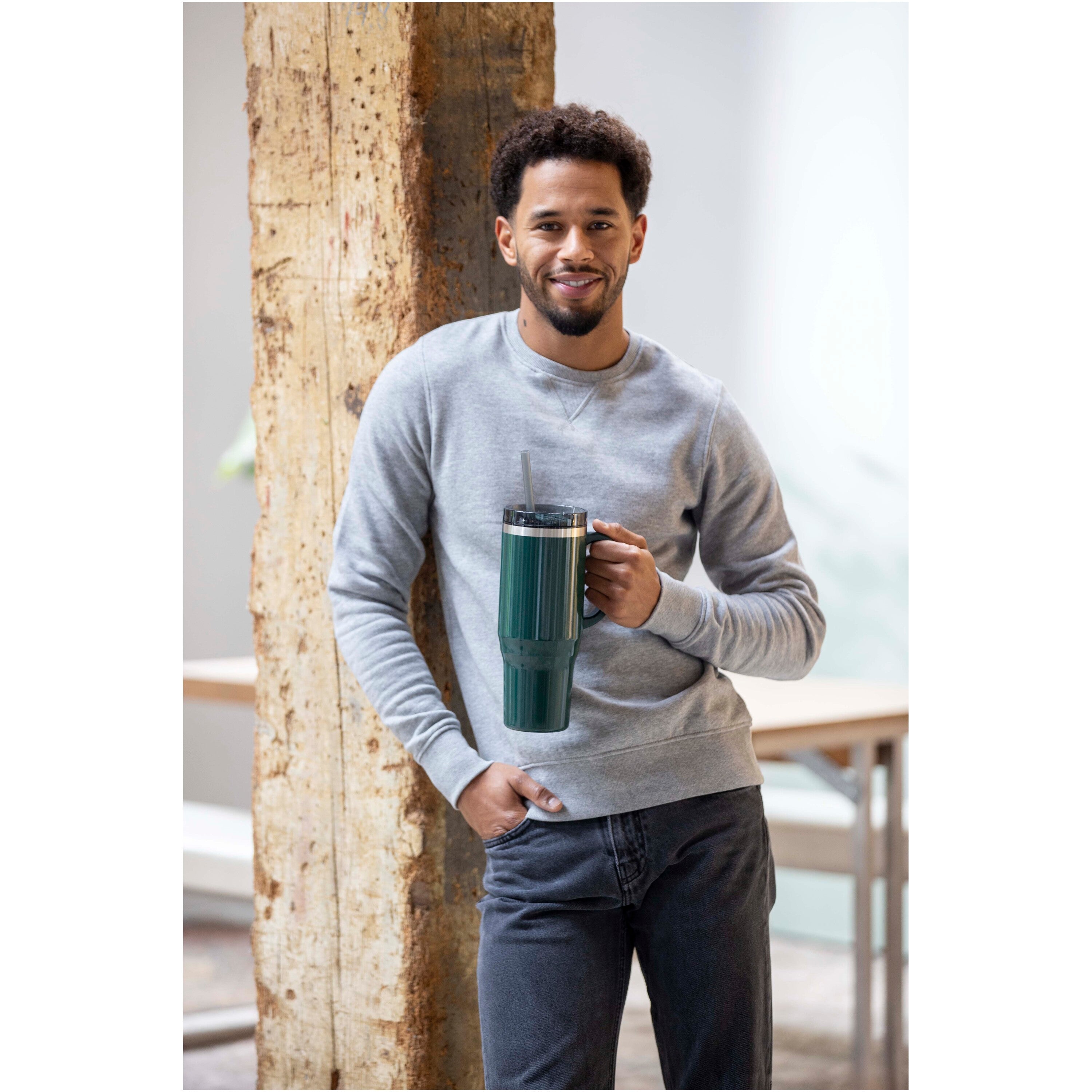 Melbourne 1200ml Insulated Tumbler and Straw