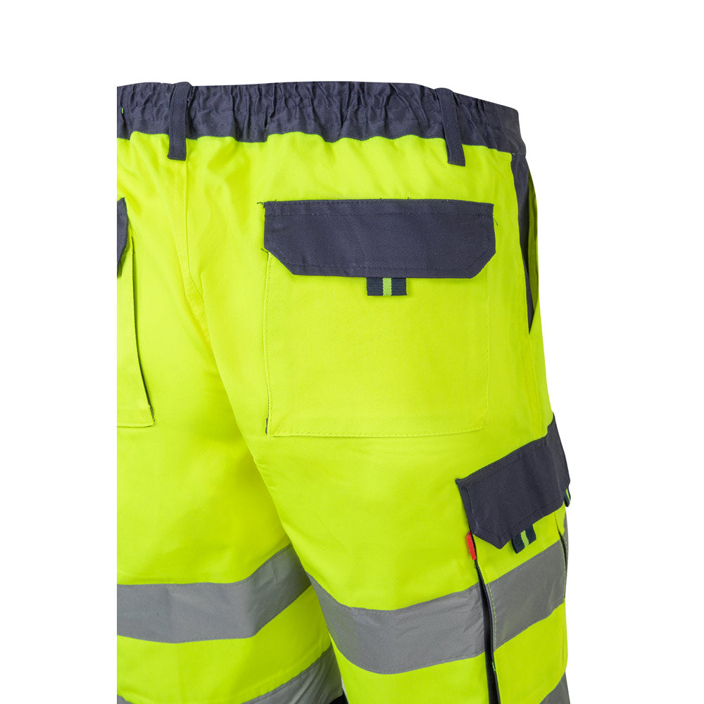 Vl Hades. Two-Tone Multi-Pocket Bermuda Shorts (210G/M²), In Cotton (20%) And Polyester (80%)