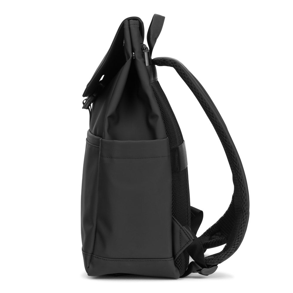 Azores Bag. Pu Laptop Rucksack (16"), With A Flap Covering All Compartments