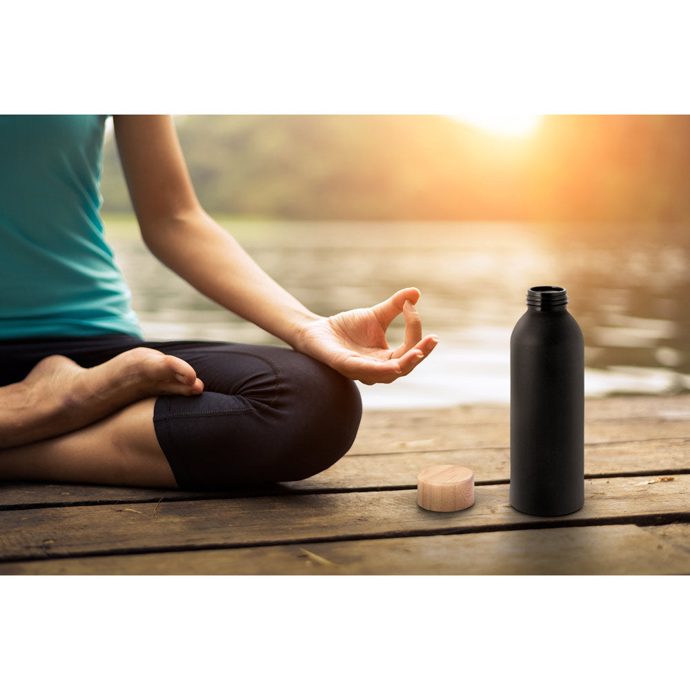 Queta. Aluminium Bottle With Bamboo Lid 550 Ml