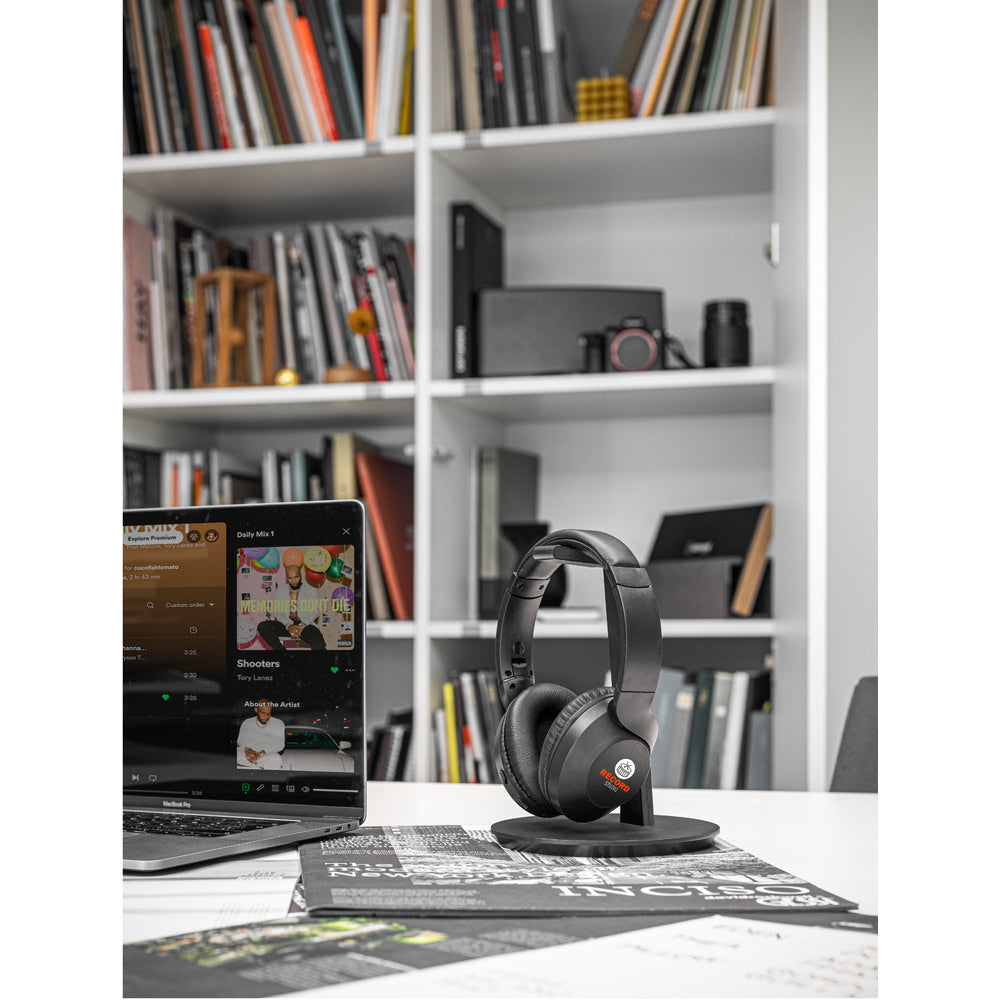 Thunder. Portable Speaker With Microphone