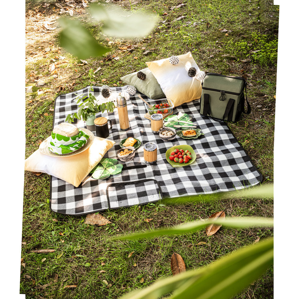 Riley Ii. Epe-Lined Picnic Blanket (180 G/M²) With Pattern