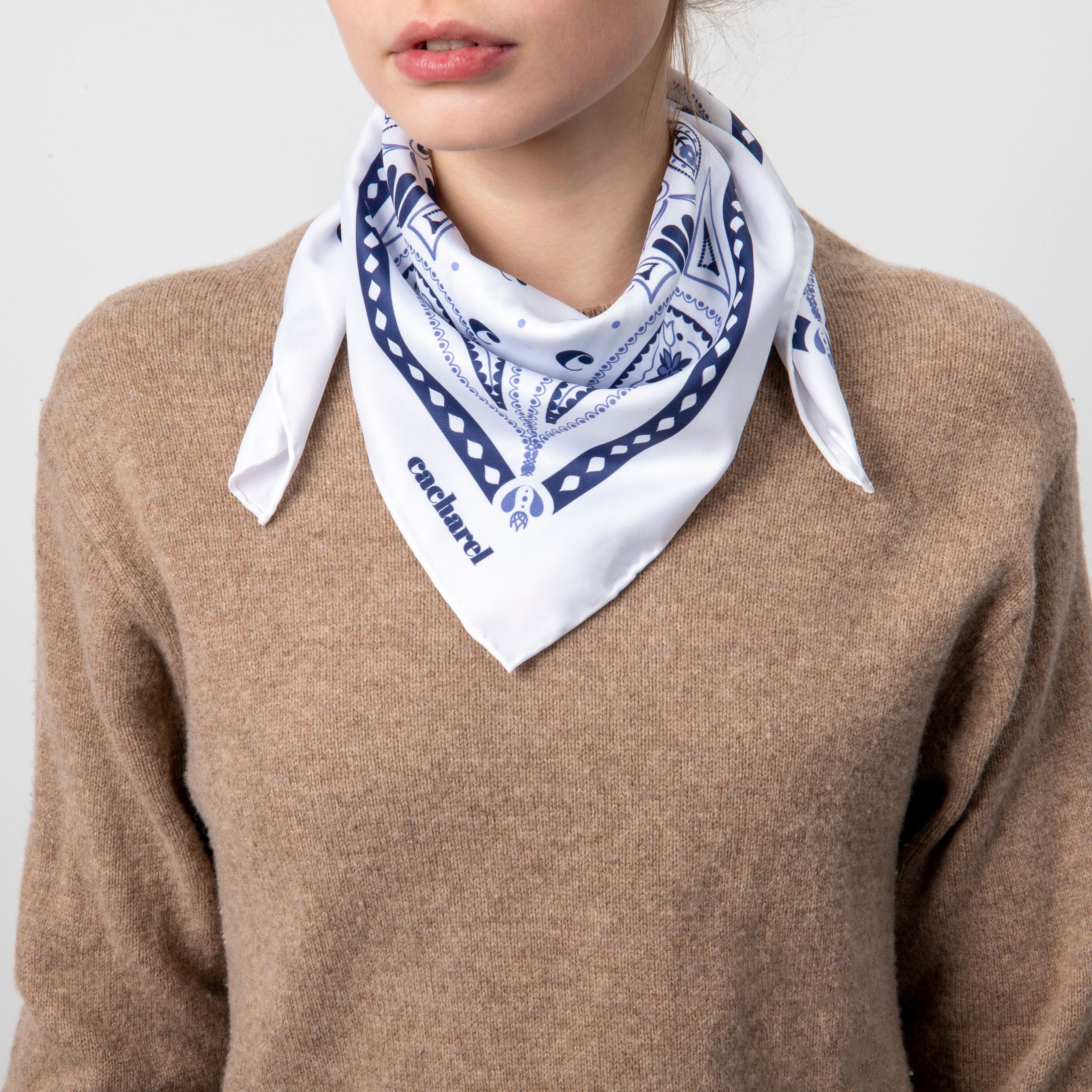 Scarf Alesia White