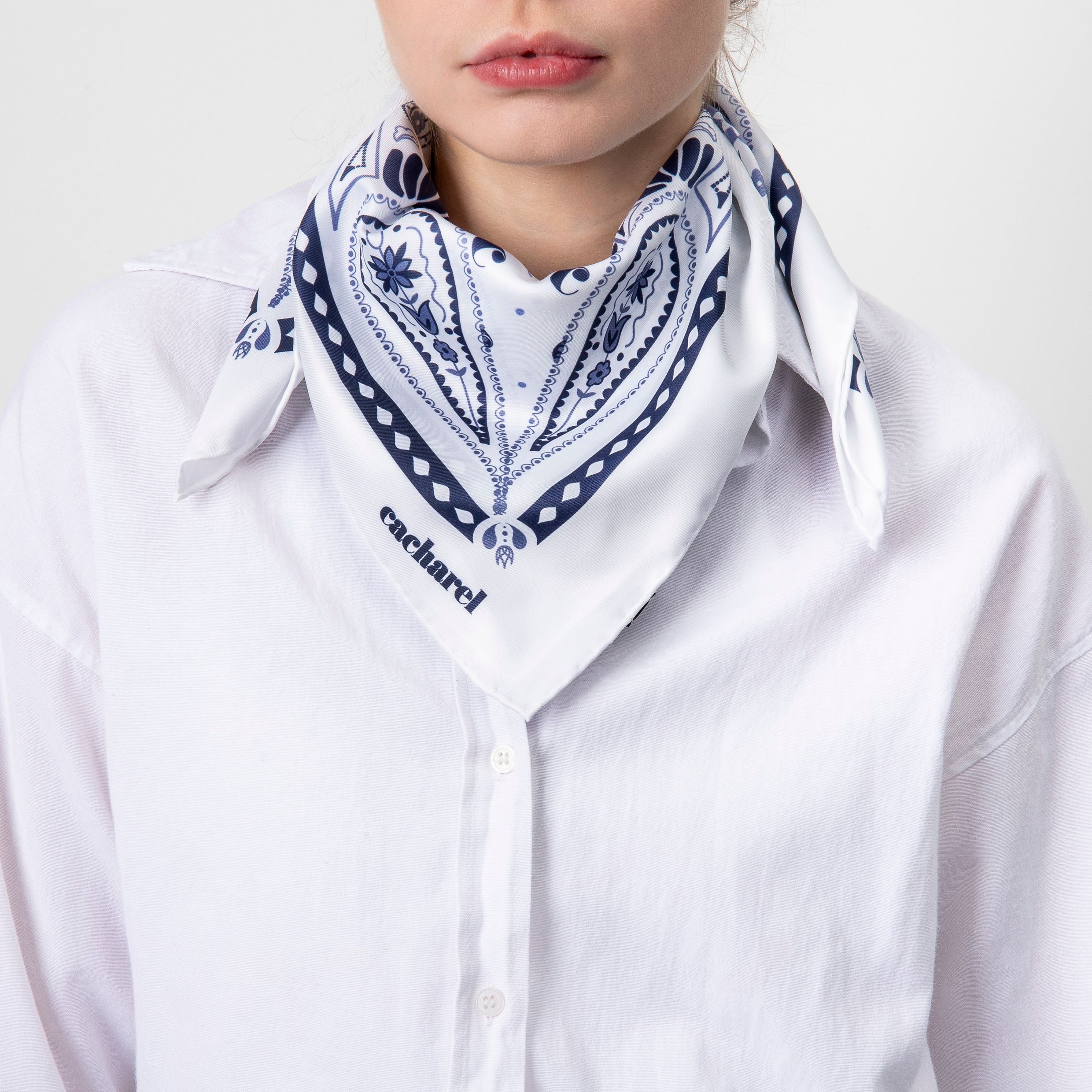 Scarf Alesia White