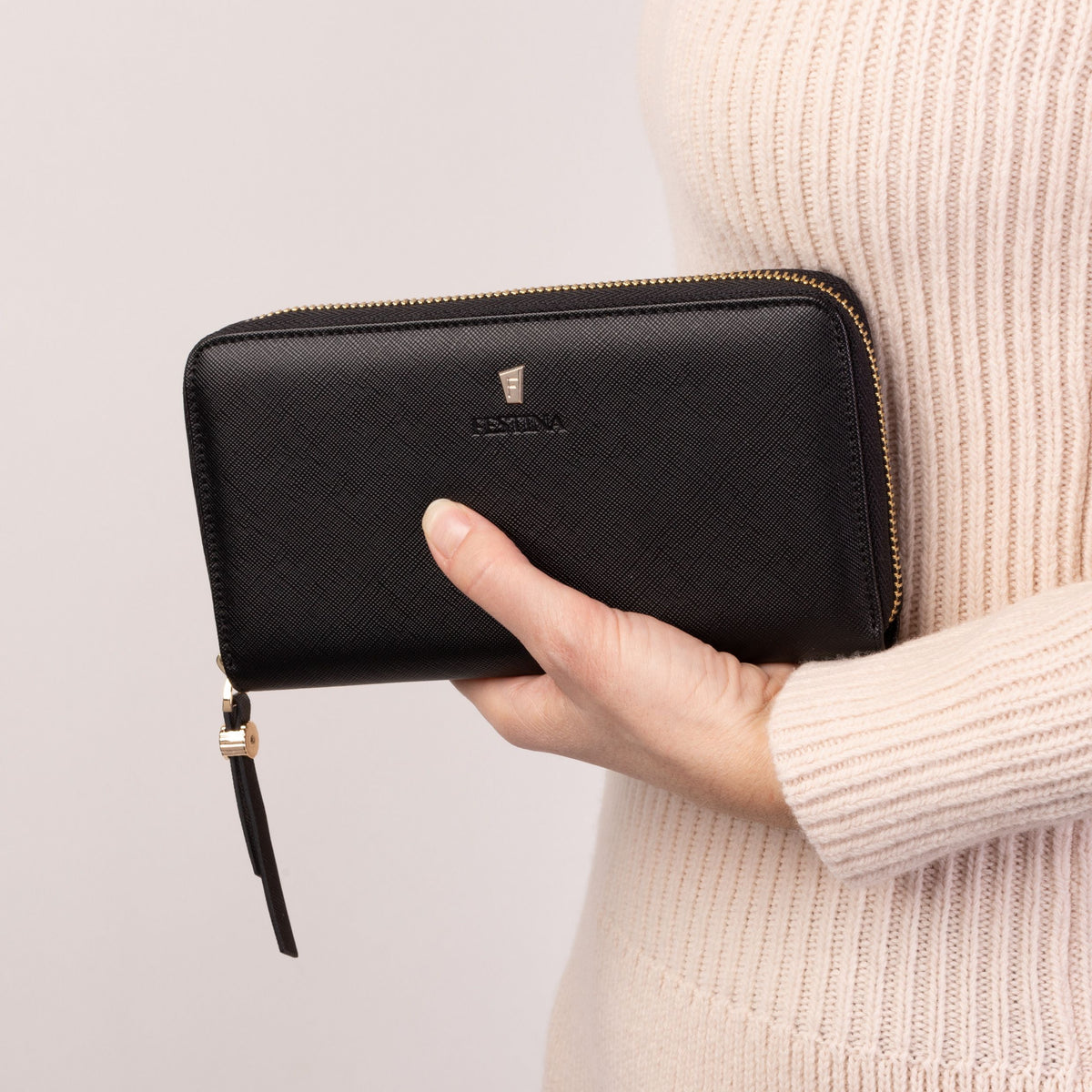 Travel Wallet Mademoiselle Black