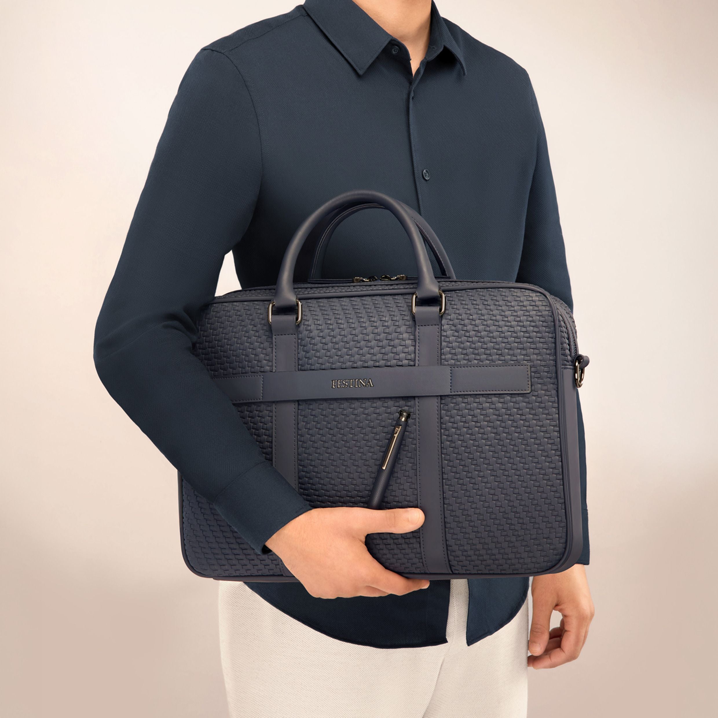 Document Bag Interlace Black