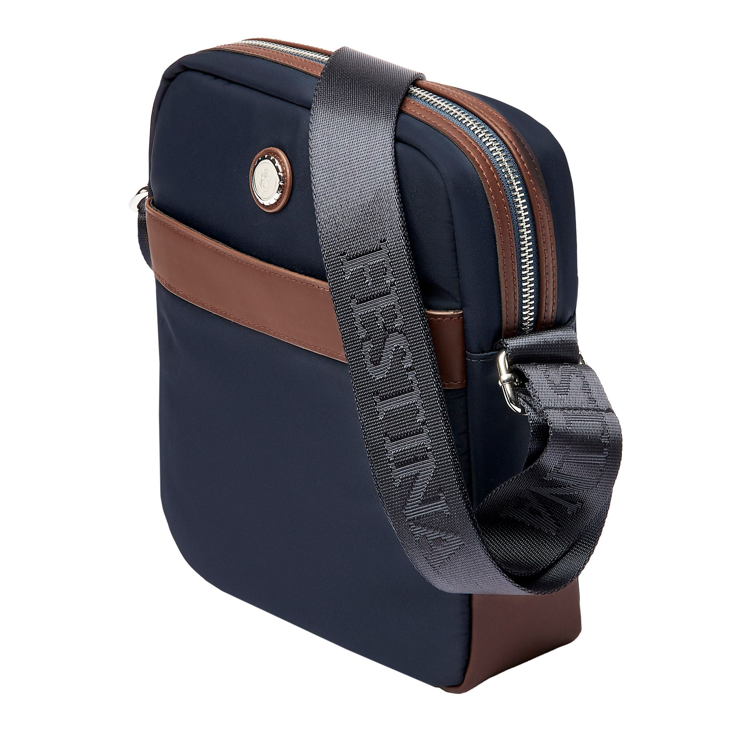 Reporter Bag Button Black