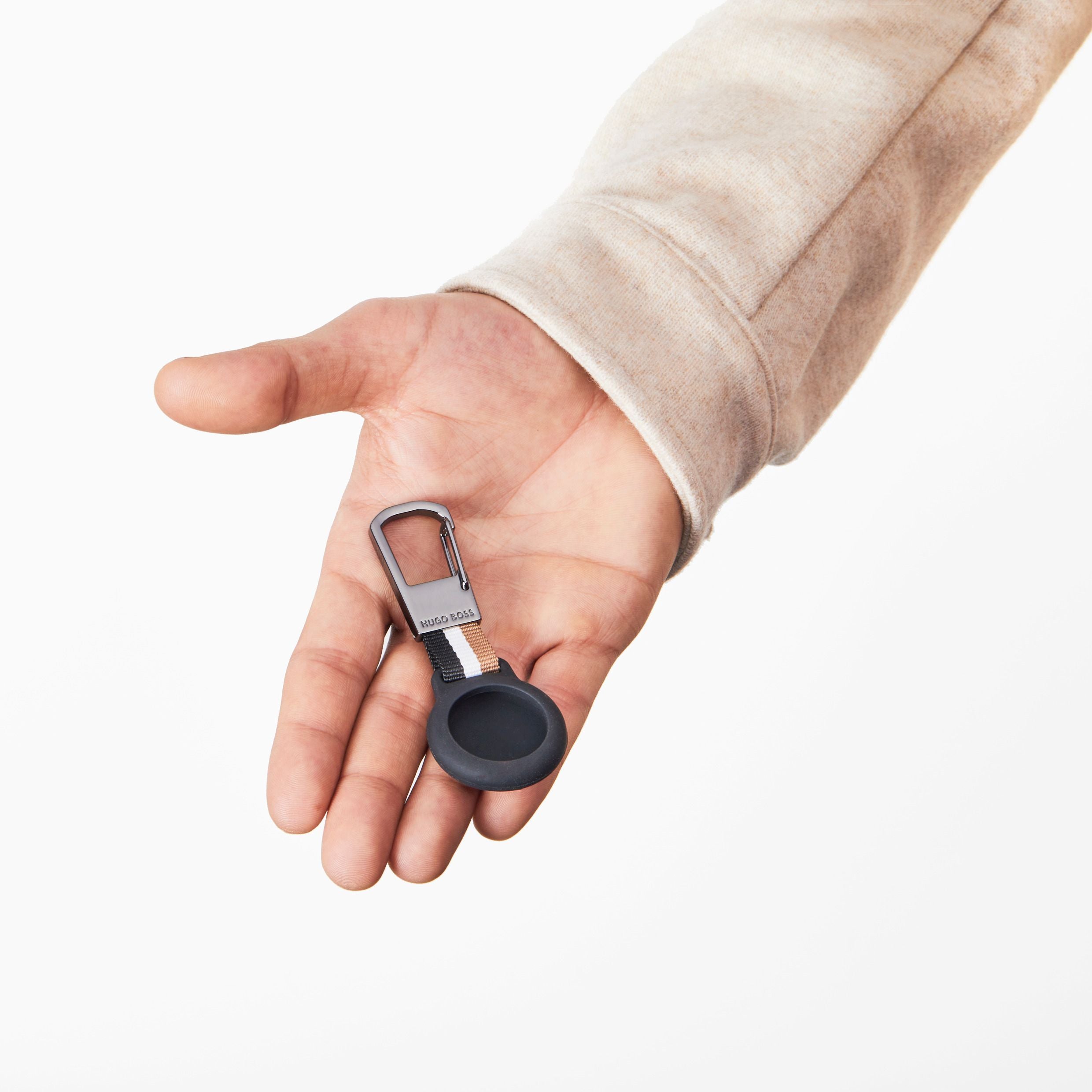 Key Ring With Airtag Holder Iconic