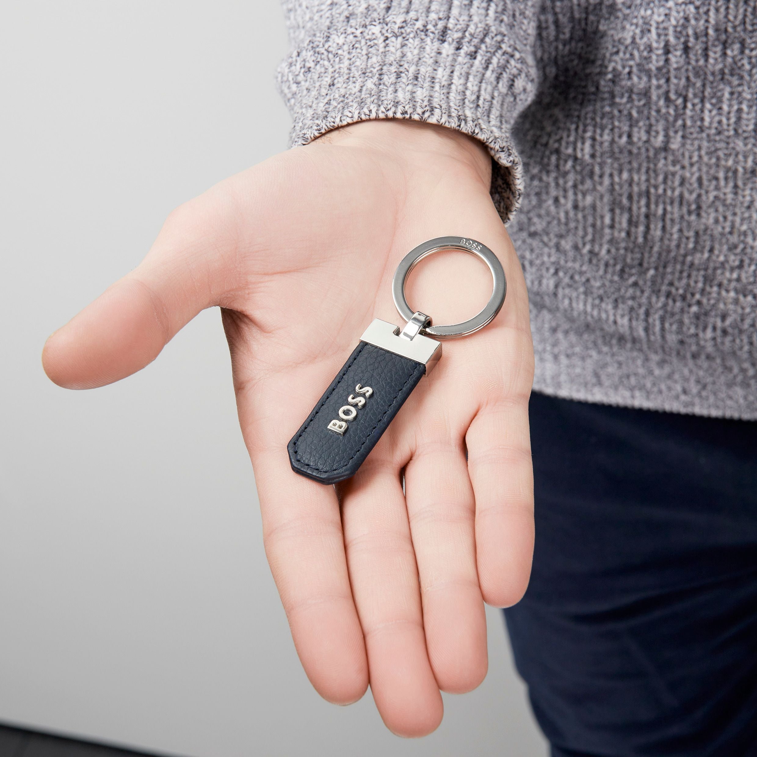 Key Ring Classic Grained Black