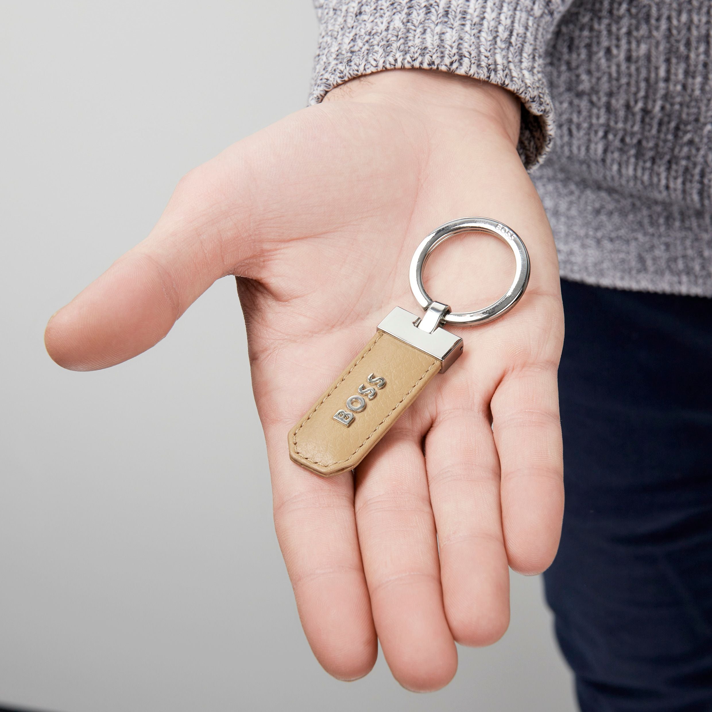 Key Ring Classic Grained Black