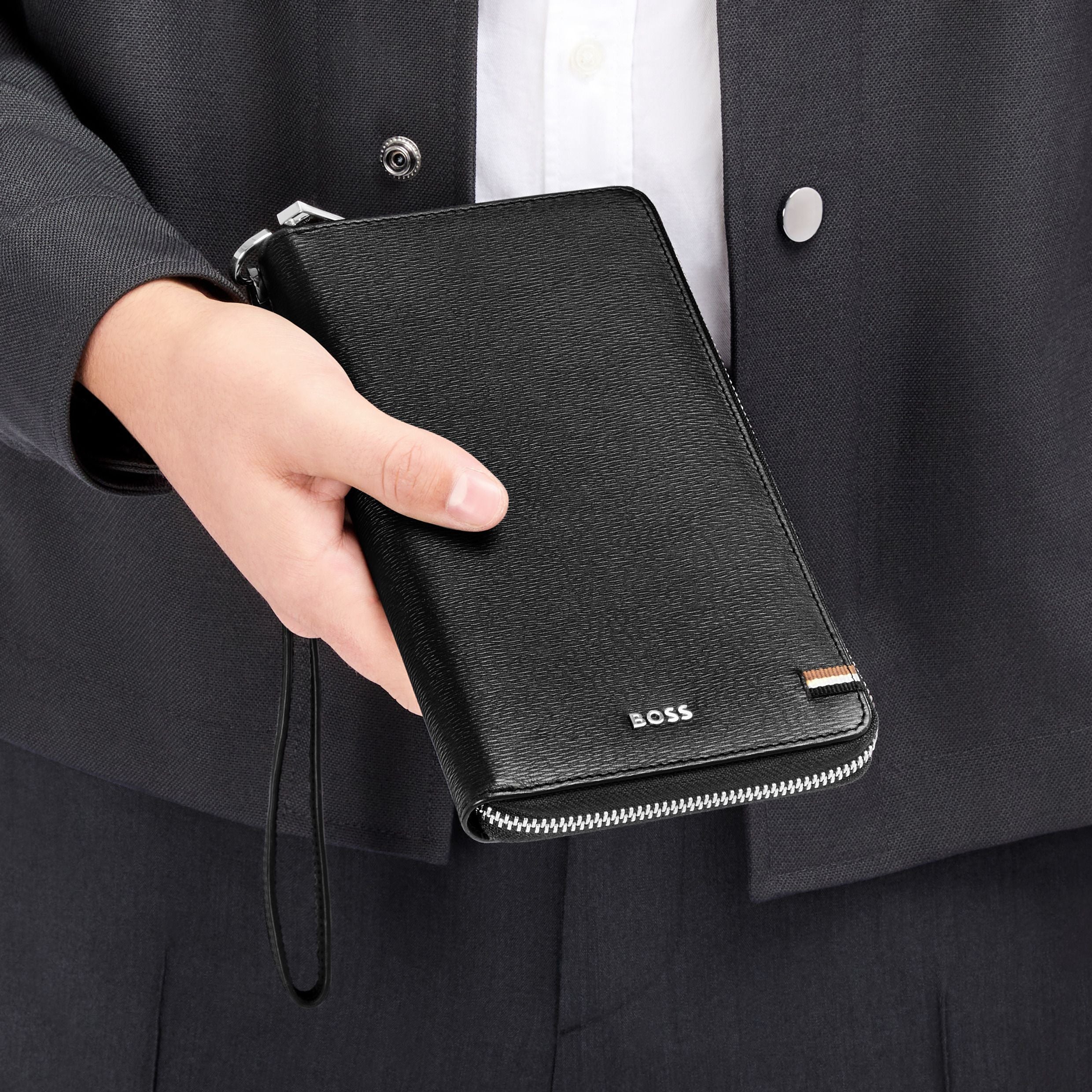 Travel Wallet Iconic Black