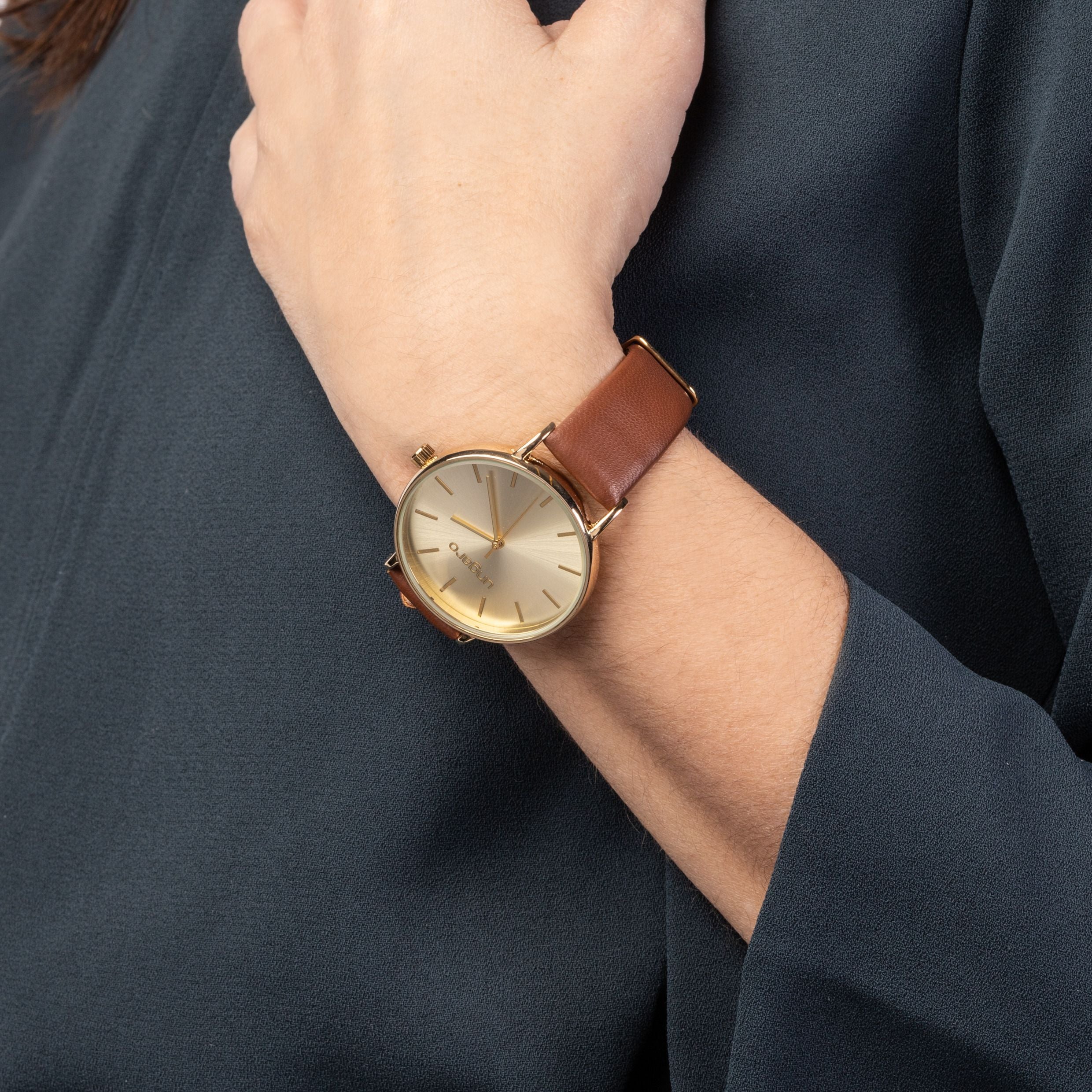 Watch Paola Black