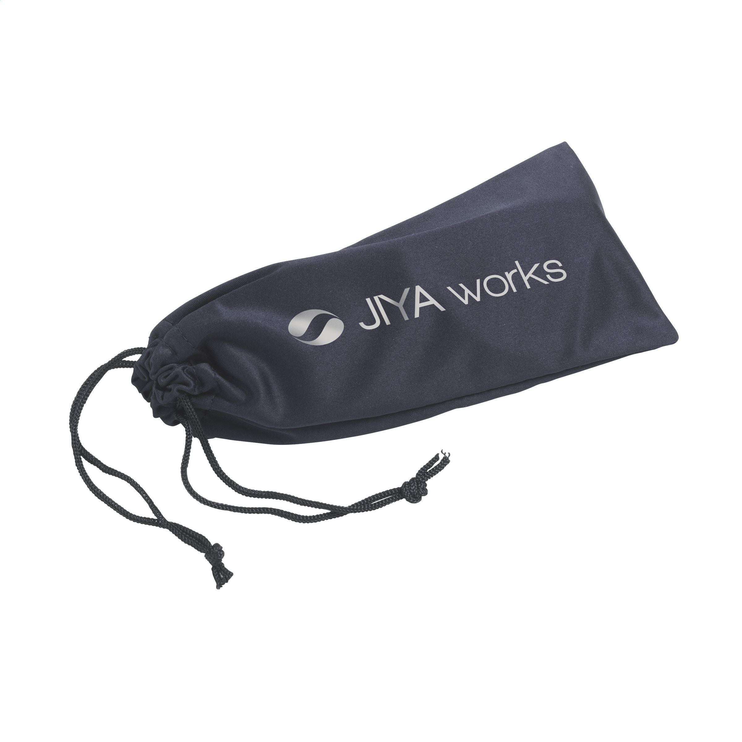 Smartpouch Pouch