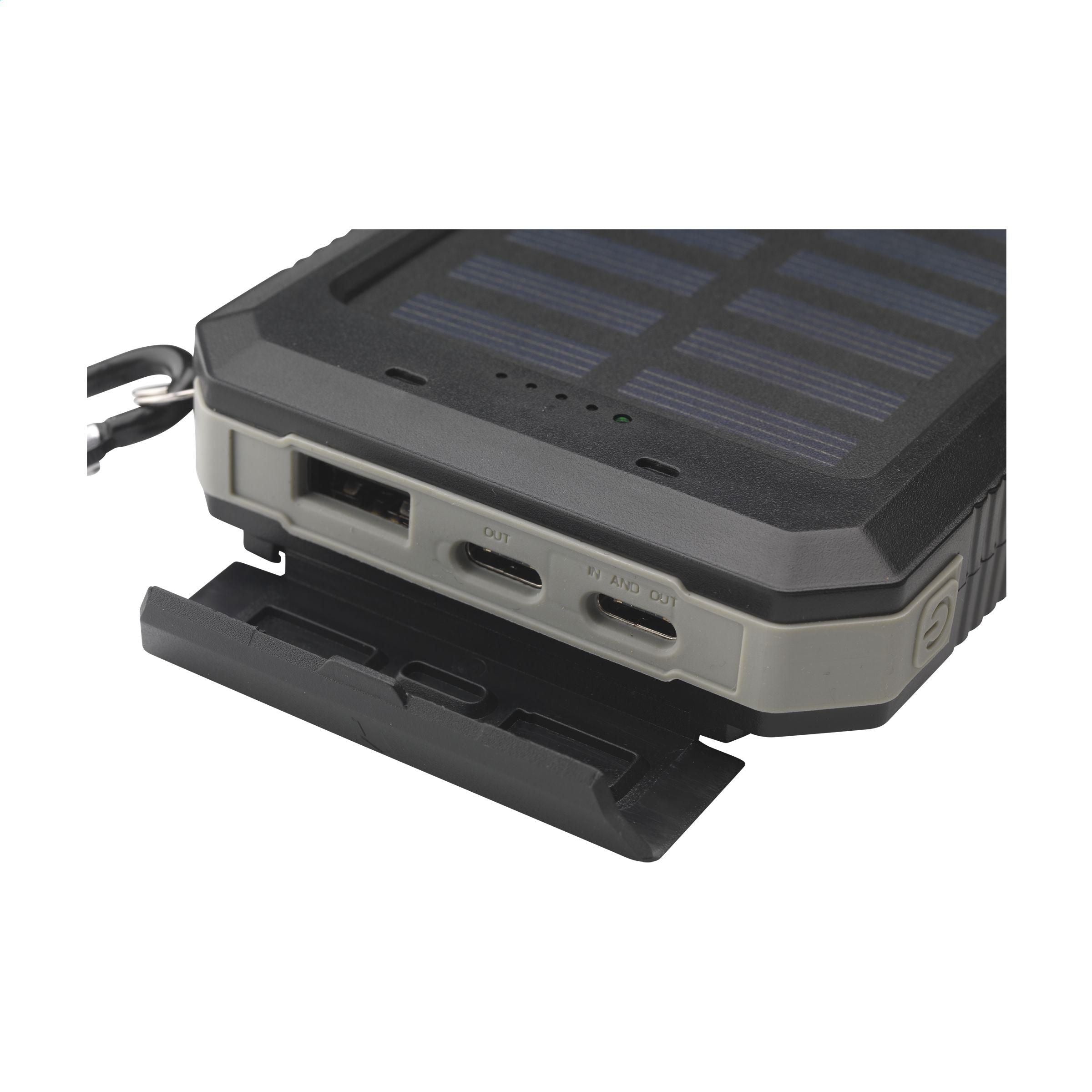 Trail Rcs Solar Charger Compass 8000