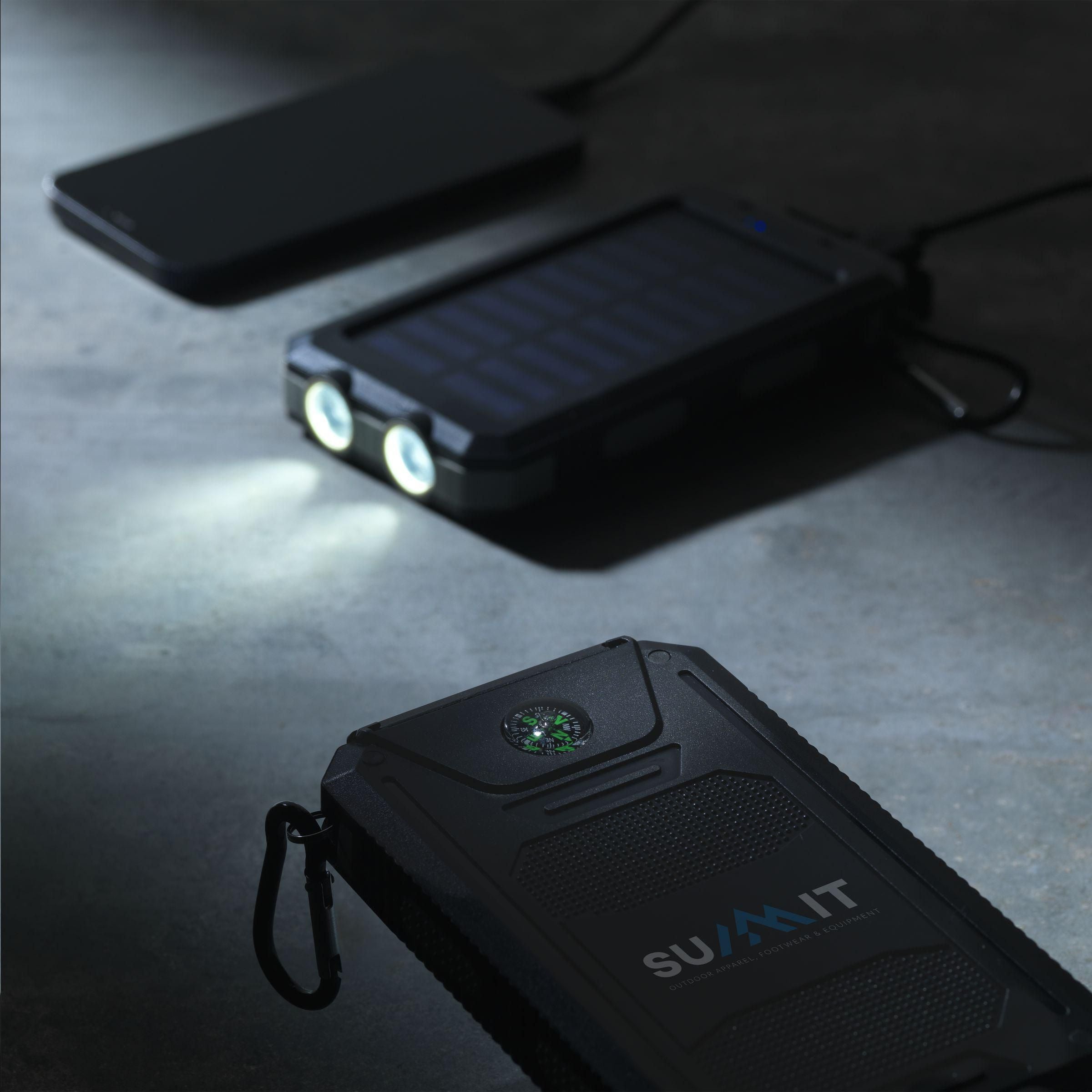 Trail Rcs Solar Charger Compass 8000