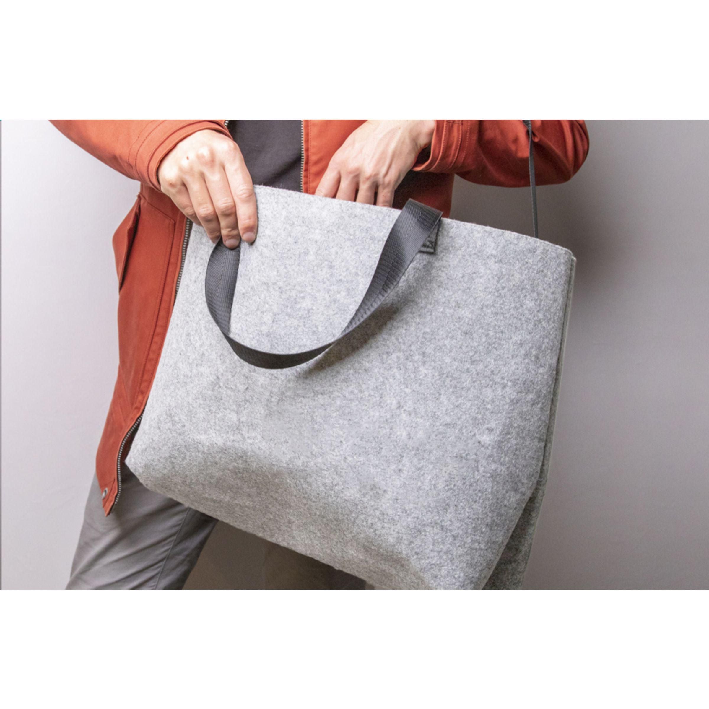 Grs Rpet Felt Shoulder Bag