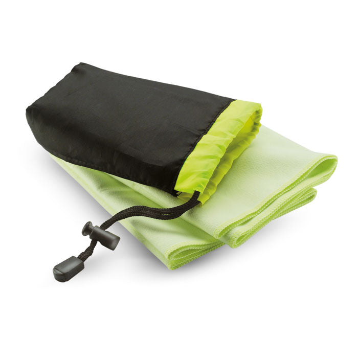 Sport towel in nylon pouch