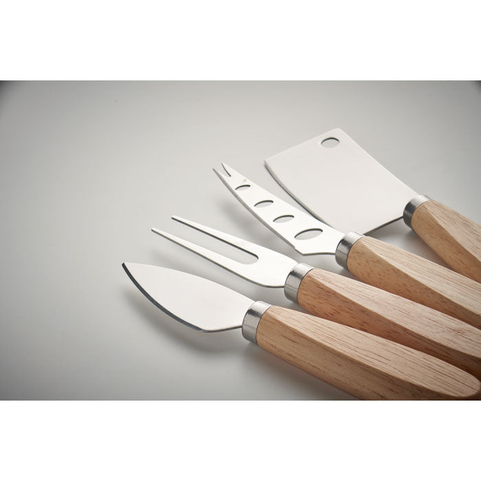 Set of 4 cheese knives