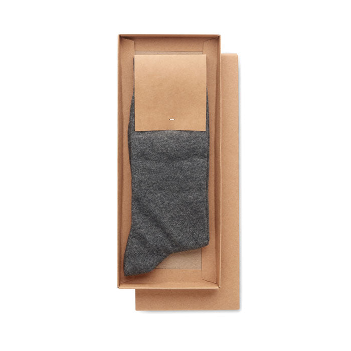 Pair of socks in gift box M