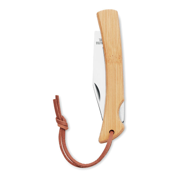 Foldable knife in bamboo