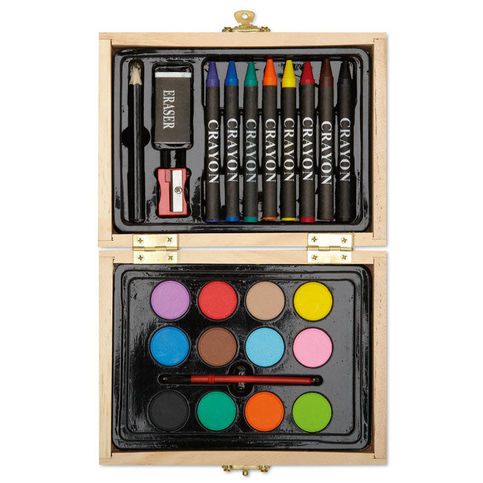 Painting set in wooden box